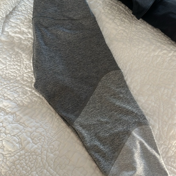 Outdoor Voices set dark grey gradient M top S leggings - Picture 6 of 8